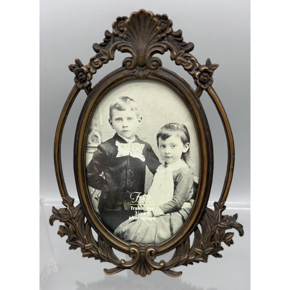 Vintage Photo Picture Frame Fetco 3.5 x 5,  7.25" Tall Metallic Home Decor